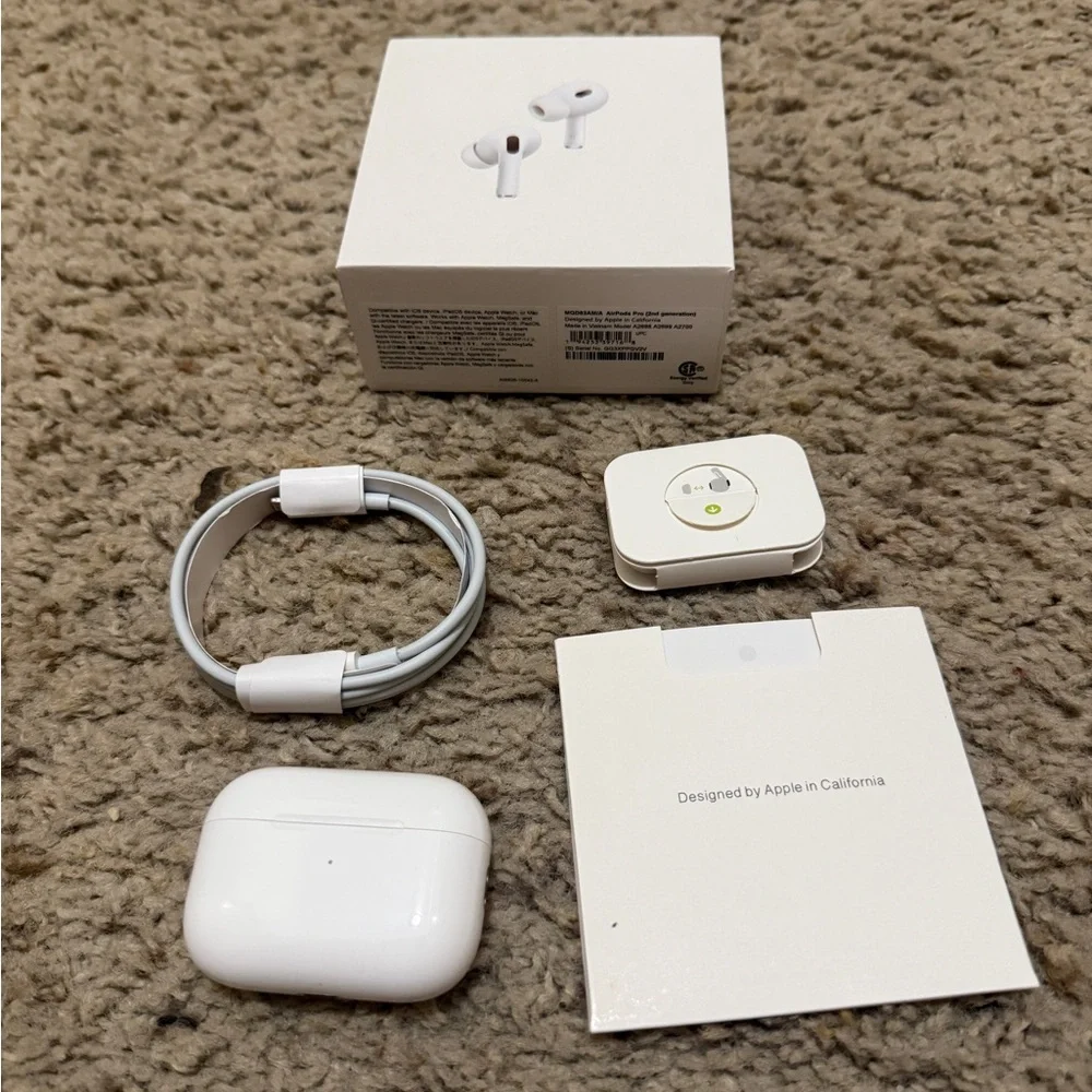 Apple AirPods Pro with White Charging Case and Cable